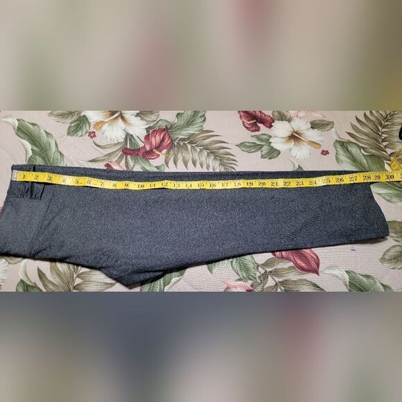 #083 Calvin Klein Performance Quik Dry Leggings - Picture 10 of 10